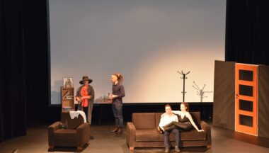 Zdjęcie dla galerii Kobiety, polityka i intryga, czyli Teatr Czwartek w MGOK-u