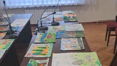 Zdjęcie dla artykułu Praca Emilki Surowiec ze Skopania wytypowana do kolejnego etapu Ogólnopolskiego Plastycznego Konkursu Strażackiego
